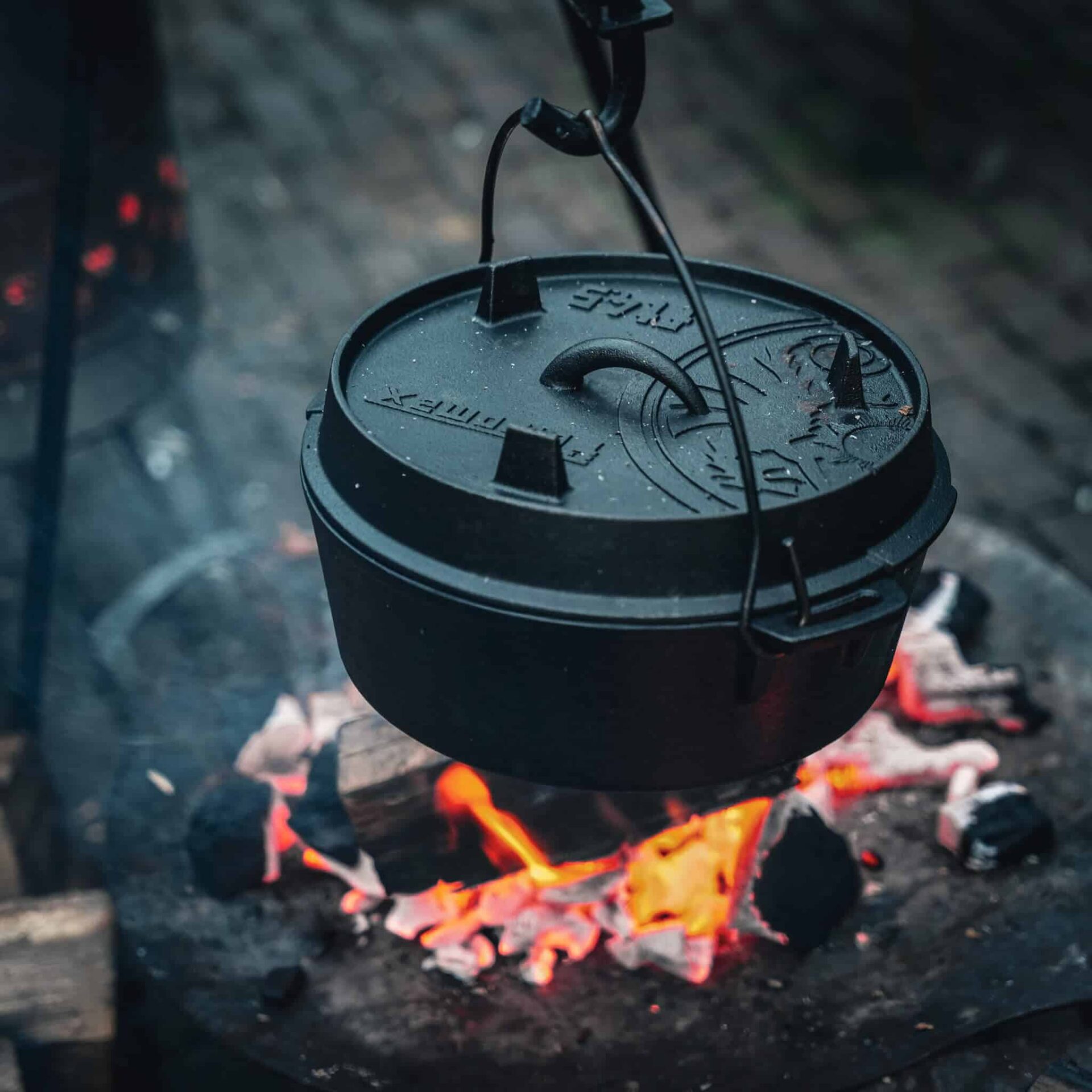 Petromac gietijzeren dutch oven inbranden