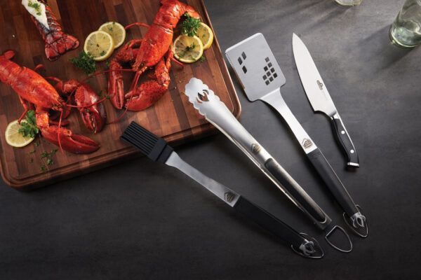 Napoleon President Limited Edition 4-delige BBQ gereedschapset in luxe aluminium opbergkoffer - sfeer