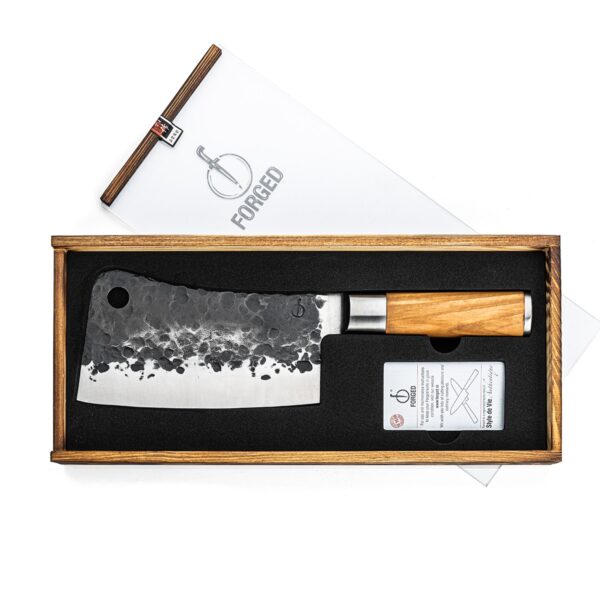 Het aziatische hakmes uit de Forged Olive lijn.|||Forged Olive cleaver