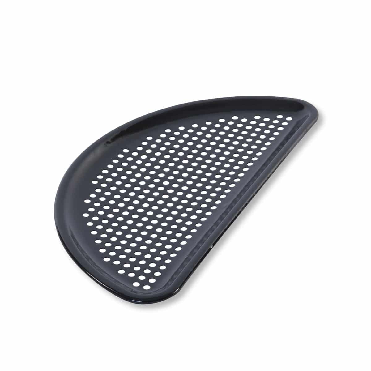 https://www.kolenboertje.nl/wp-content/uploads/2025/07/Half-Round-Perforated-Porcelain-Grid-Big-Green-Egg-120717-1.jpg