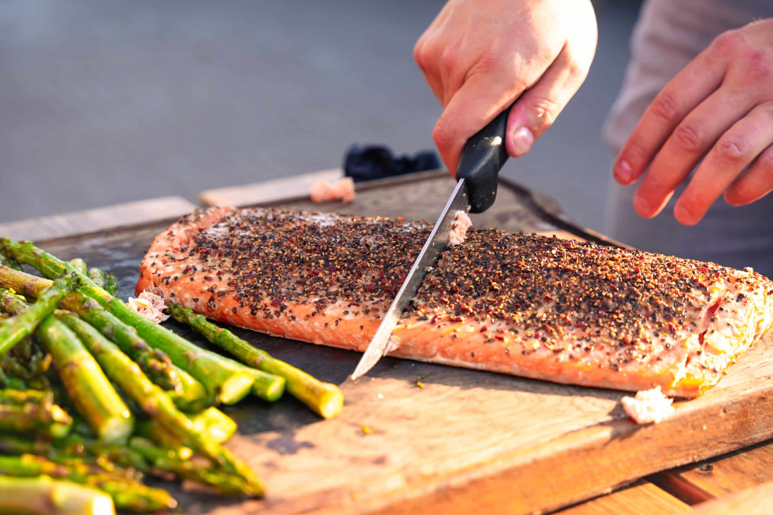Hoe bereid je vis op de bbq zalm