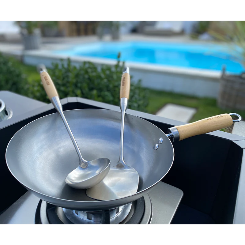 Hot Wok spatel HW6010 roestvrij staal met bamboe handvat in wok
