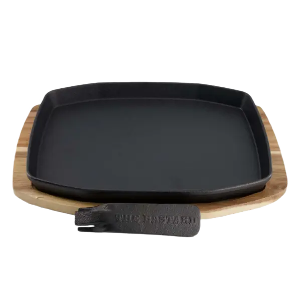 The Bastard Sizzling Plate & Holder gietijzer 24x32 cm BB636 met bamboe plank
