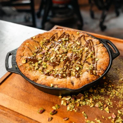 dubai chocolate skillet cookie